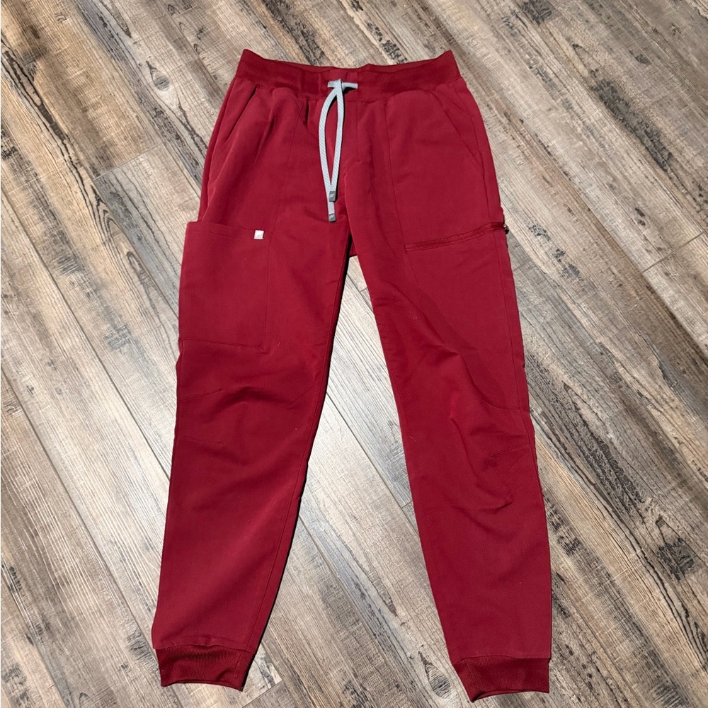 Fabletics On-Call Jogger Scrub